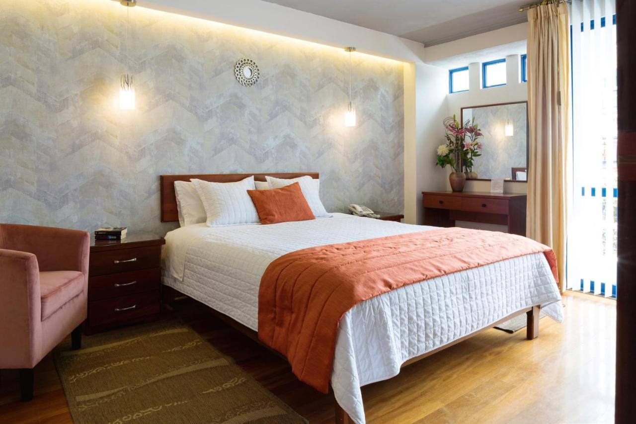 Suites Metropoli กีโต ภายนอก รูปภาพ