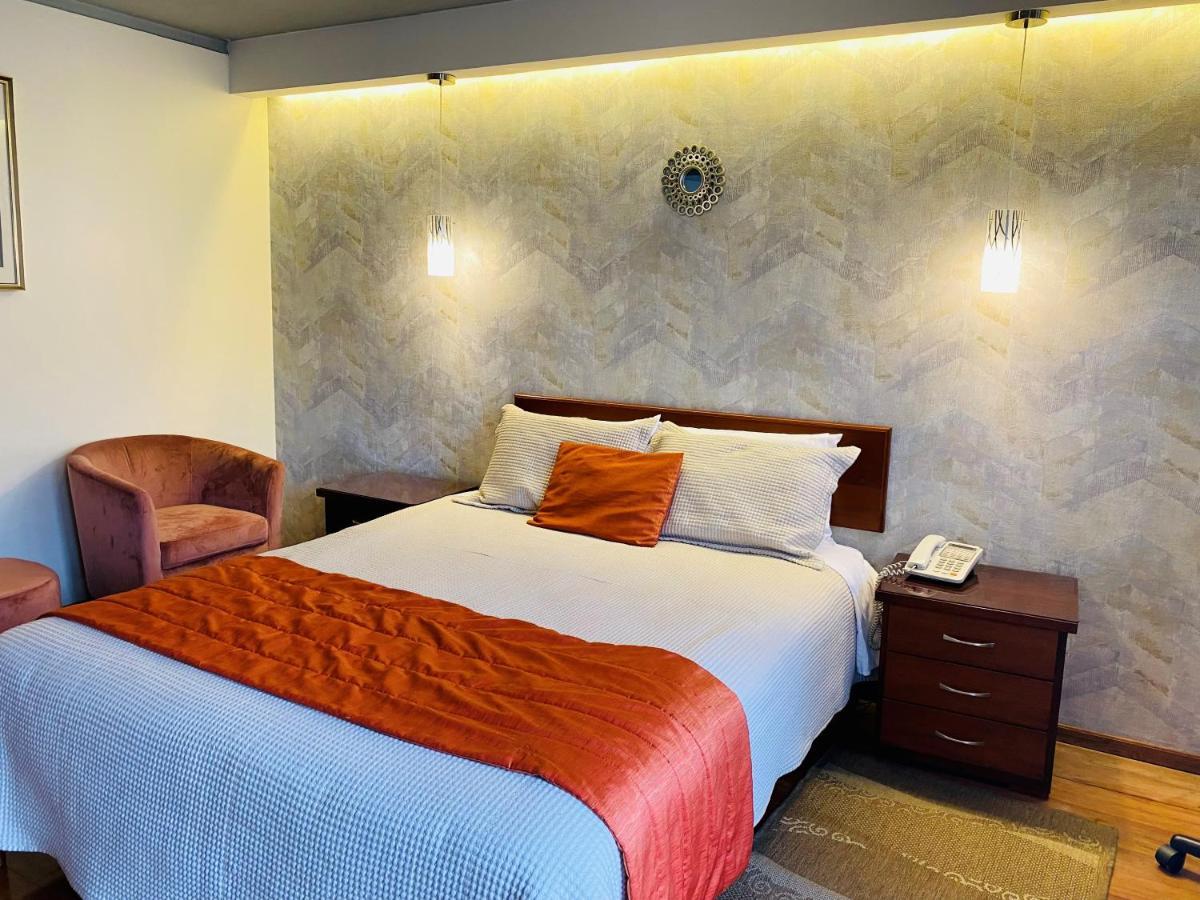 Suites Metropoli กีโต ภายนอก รูปภาพ