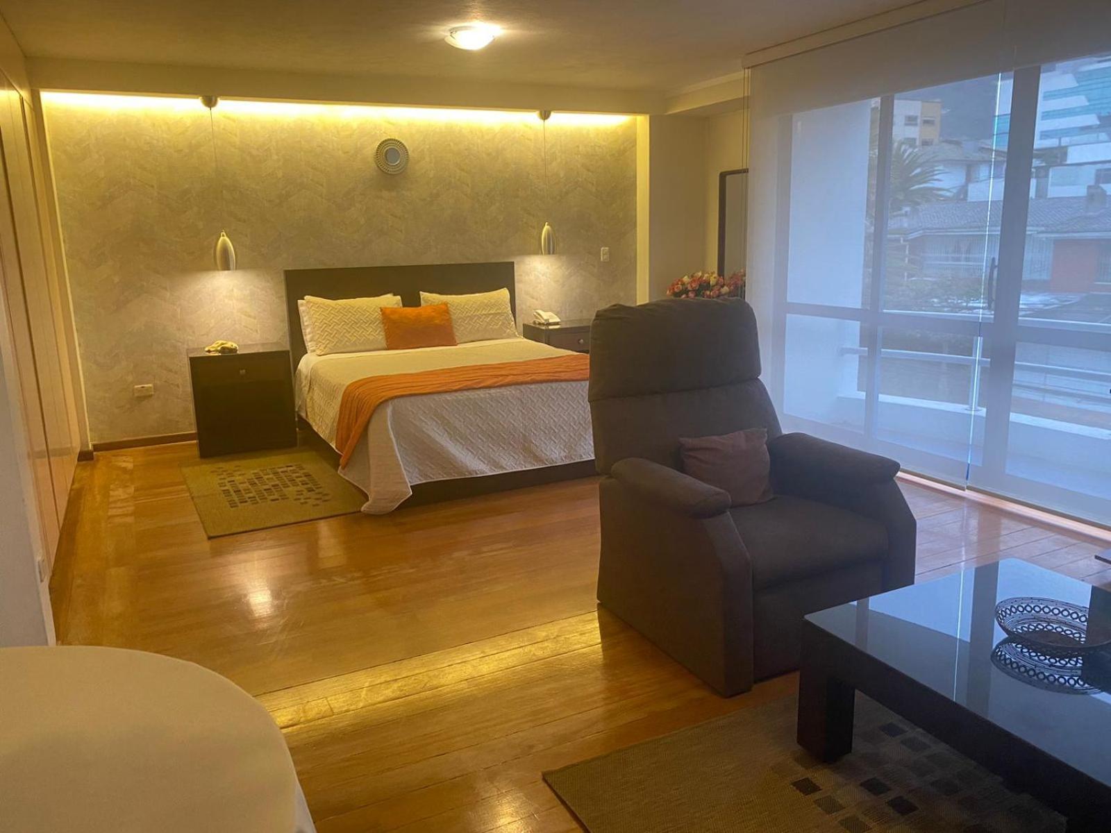 Suites Metropoli กีโต ภายนอก รูปภาพ