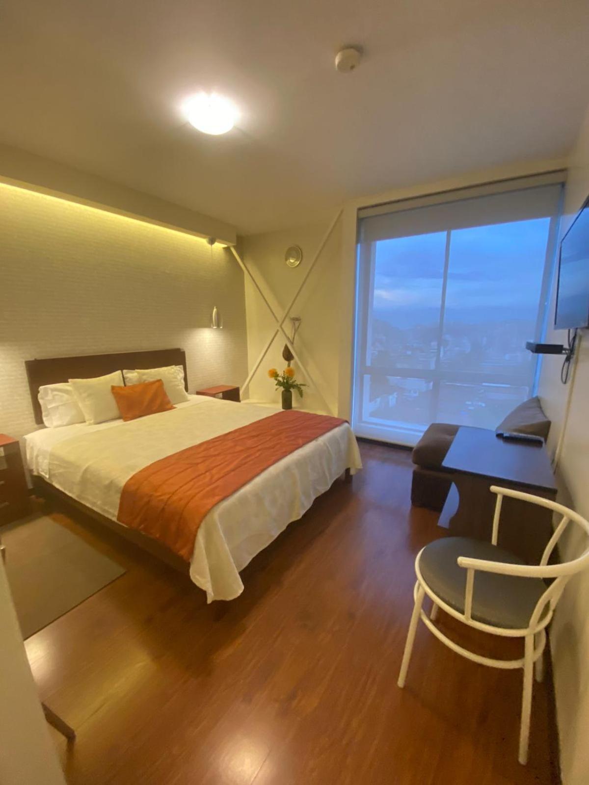 Suites Metropoli กีโต ภายนอก รูปภาพ