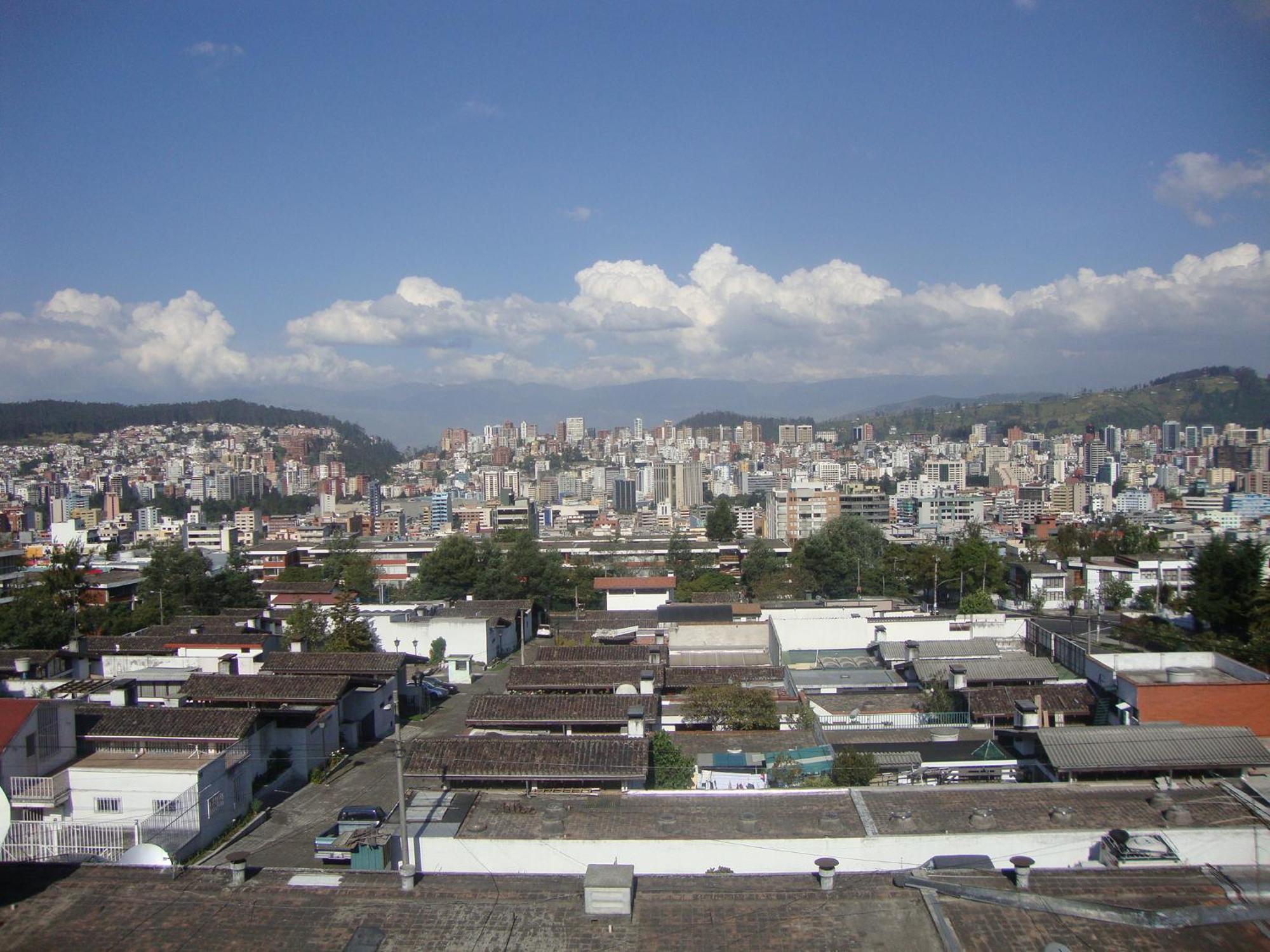 Suites Metropoli กีโต ภายนอก รูปภาพ