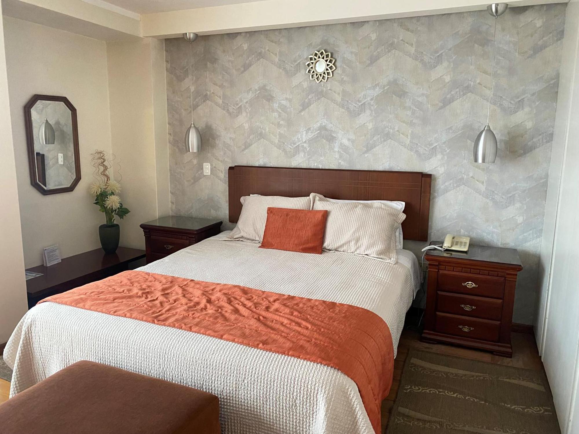 Suites Metropoli กีโต ภายนอก รูปภาพ